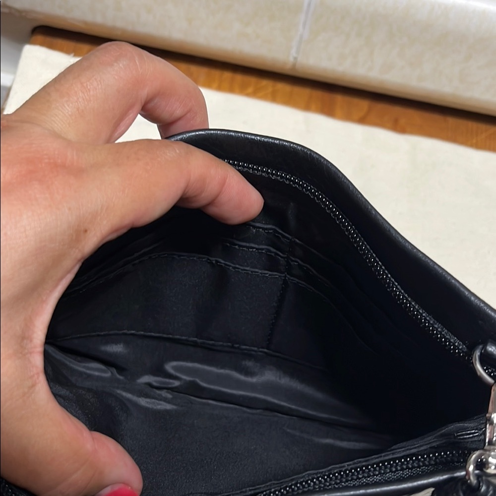 Giani Bernini Black Crossbody / belt bag Genuine leather with Adjustable Strap - Picture 9 of 13